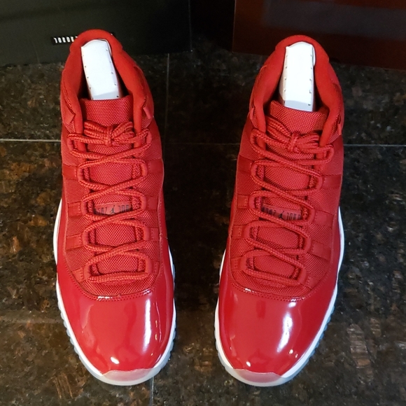 Jordan 11s